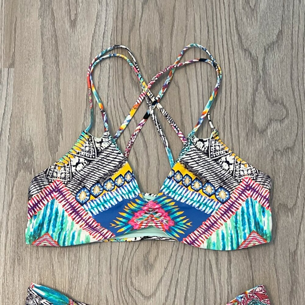 PilyQ Hindi Reversible Utopia Bralette Halter Bikini TOP ONLY - Size D